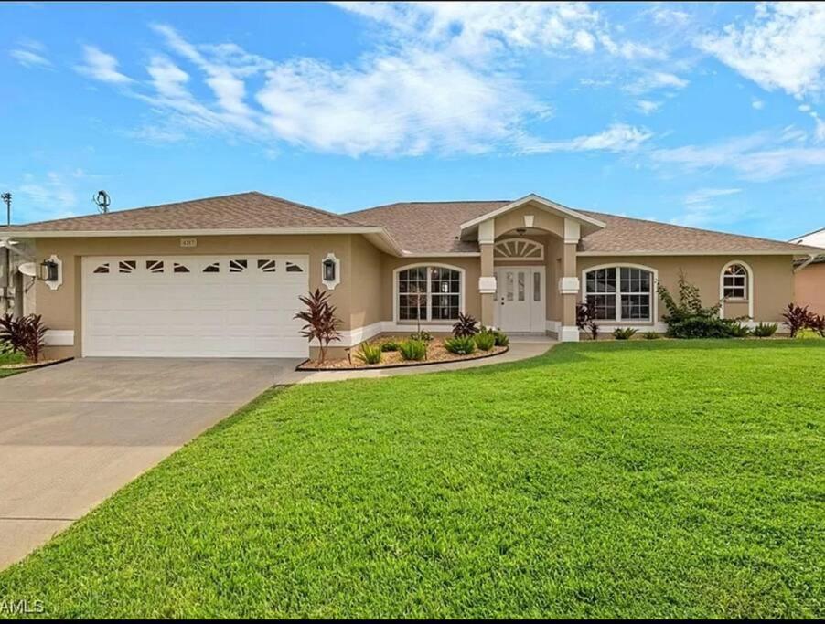 Barefoot Bay Villa Cape Coral Exterior photo